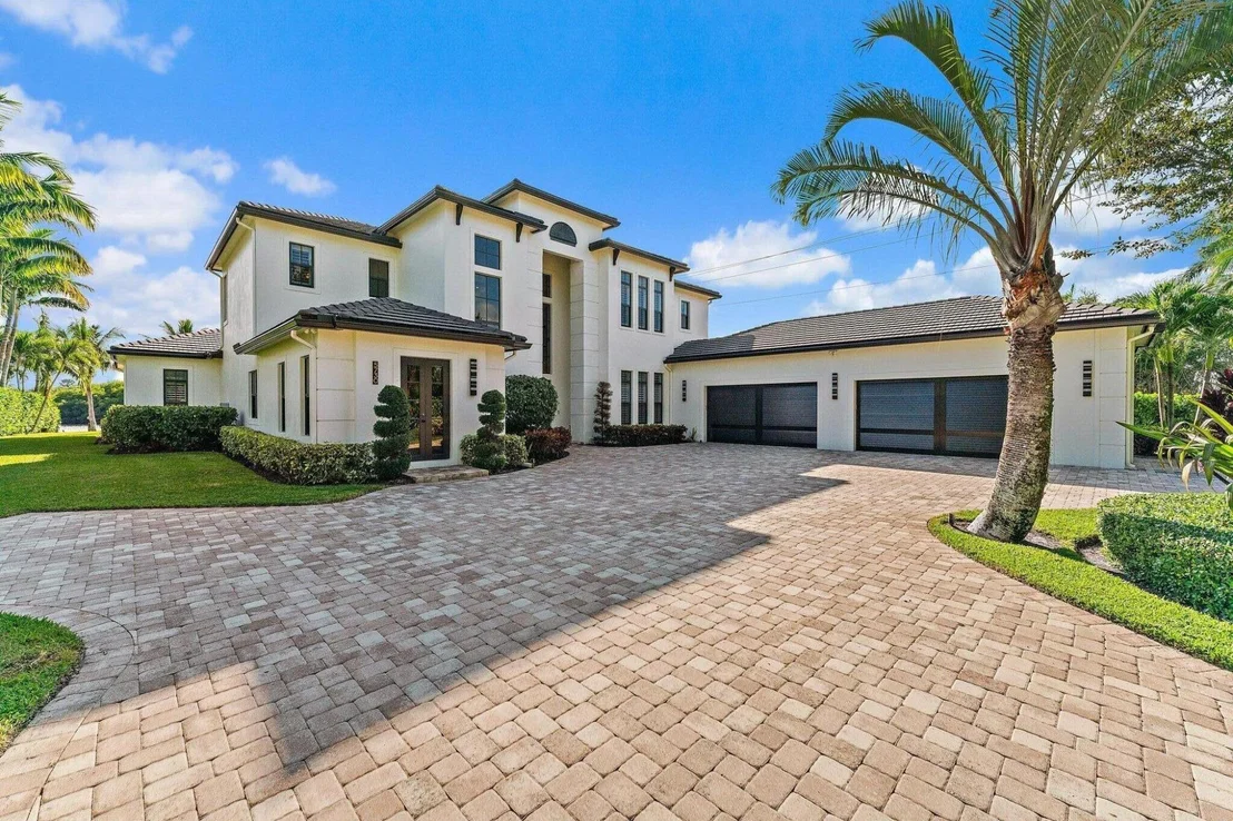 Photo of 5730 Holly Lane