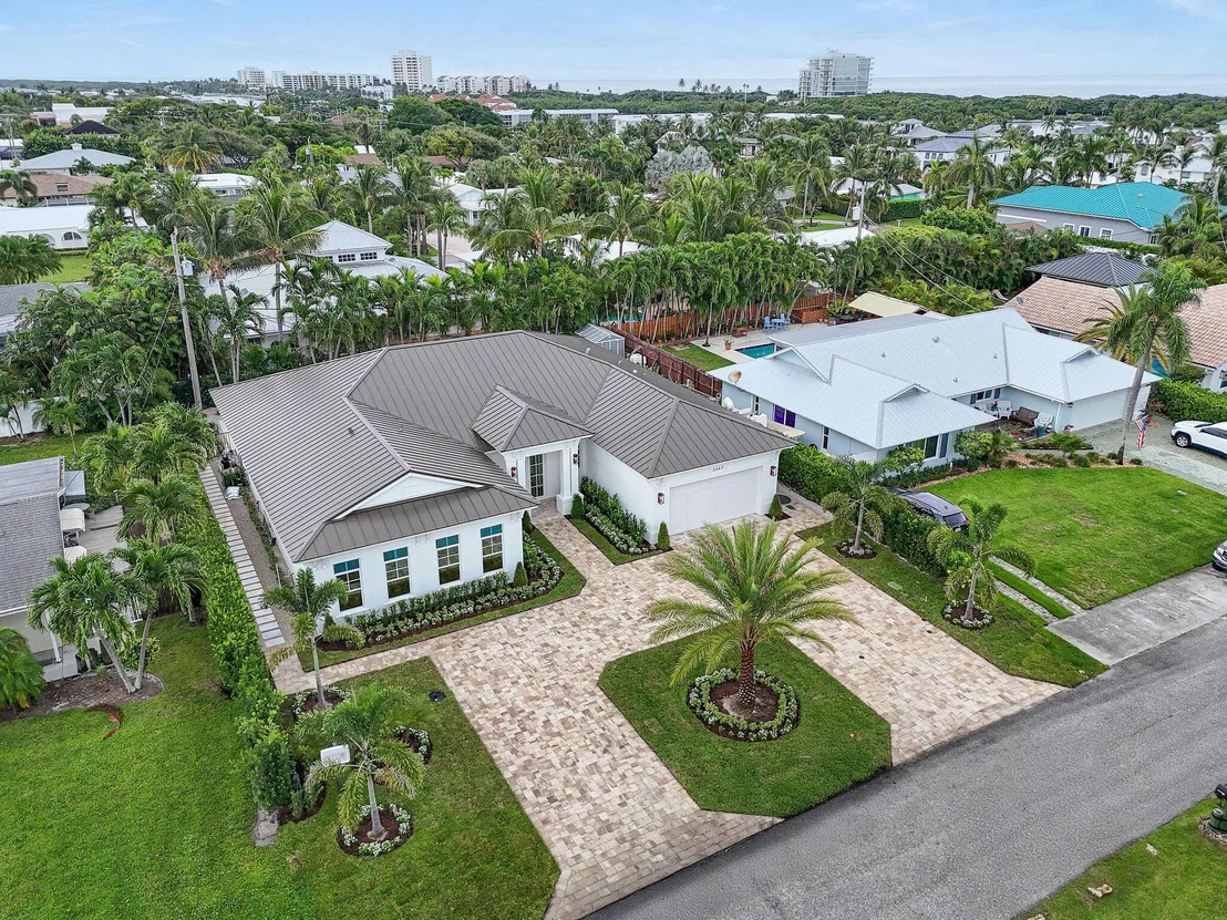 Photo of 3367 Cove Road
