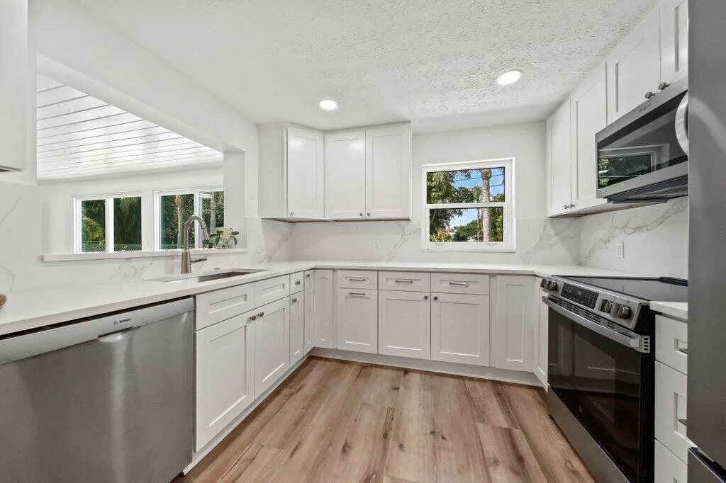 Photo of 2416 NW Everglades Boulevard