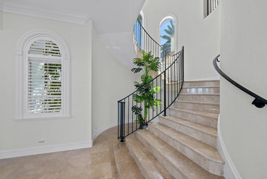 Photo of 2593 SE 8th Street