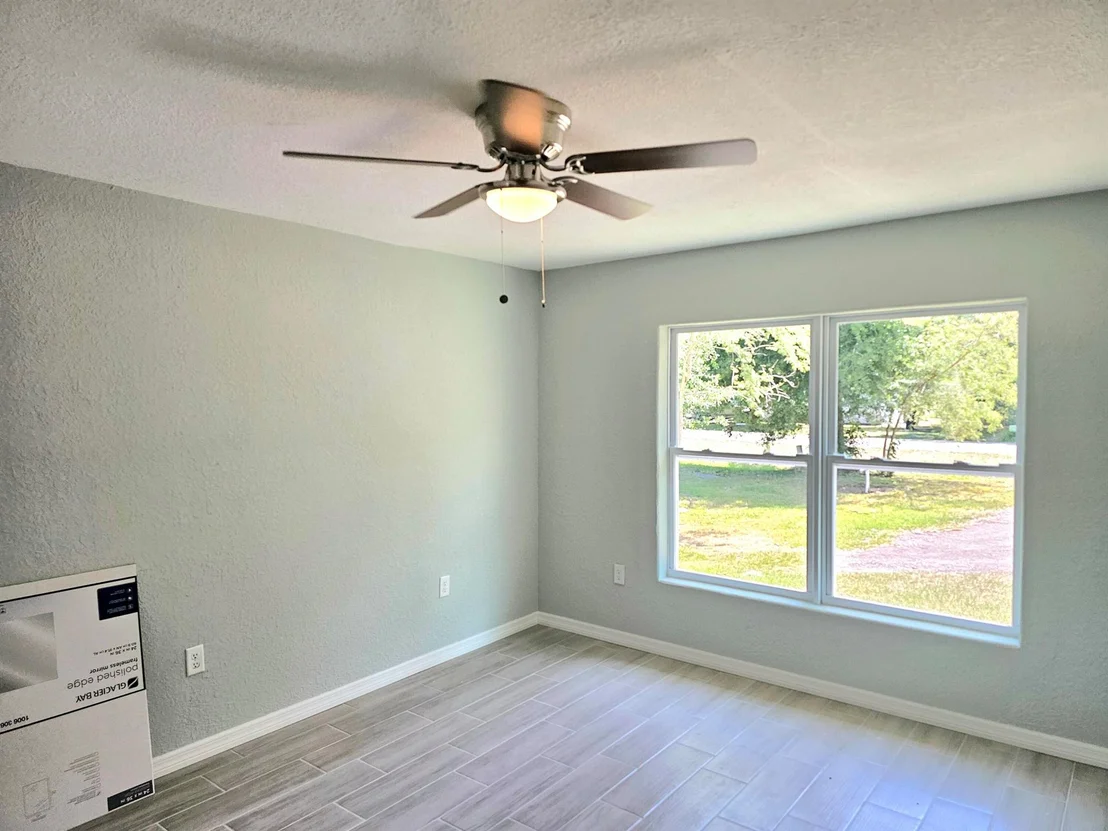 Photo of 3307 NW 35th Avenue