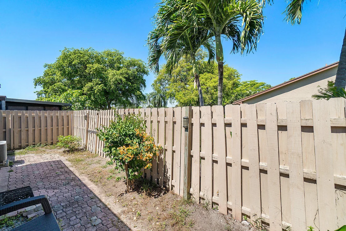 Photo of 15 Knightsbridge Lane