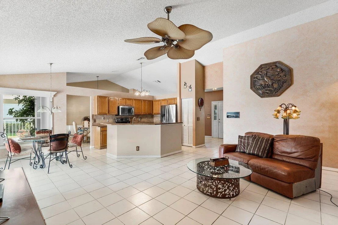 Photo of 4060 Sabal Lakes Road