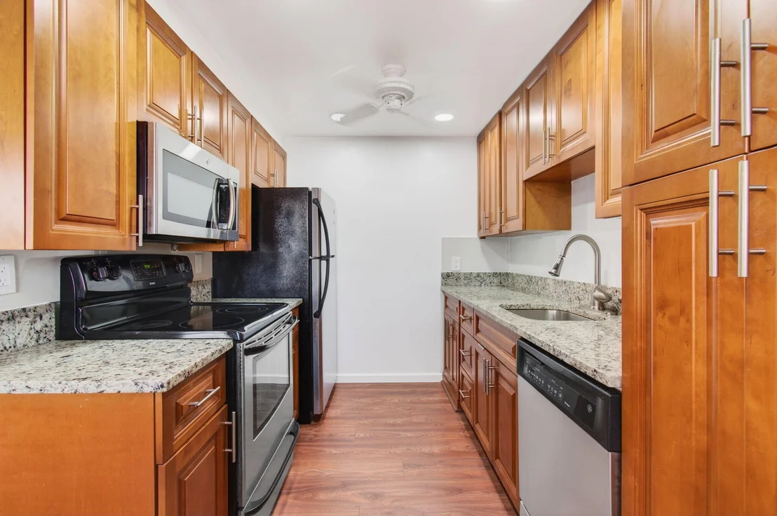 Photo of 2035 Cornwall B