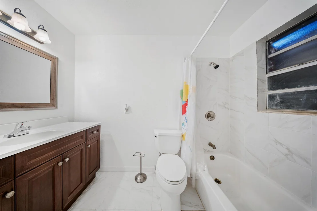 Photo of 4900 Palm Drive