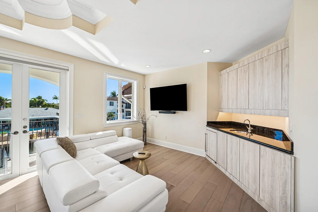 Photo of 808 Dover Street