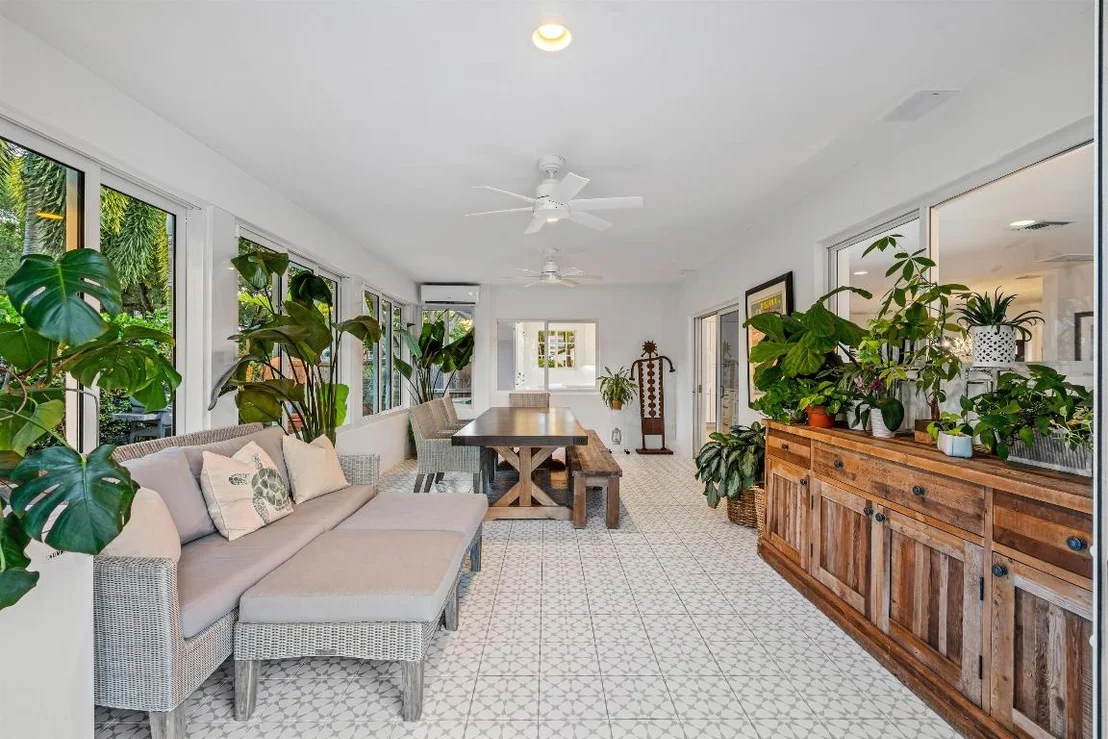 Photo of 745 Periwinkle Street