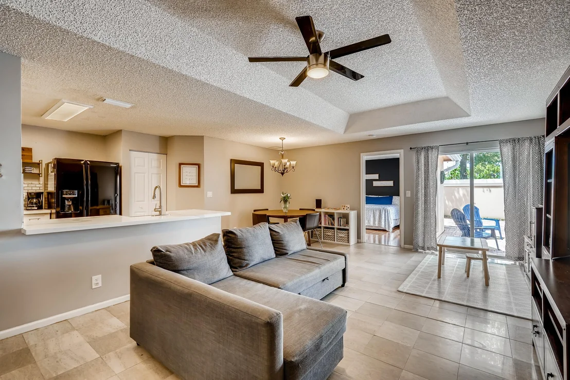 Photo of 3387 Commodore Court