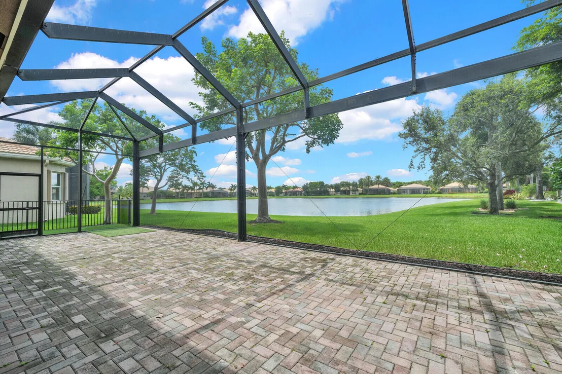 Photo of 10469 Whitewind Circle