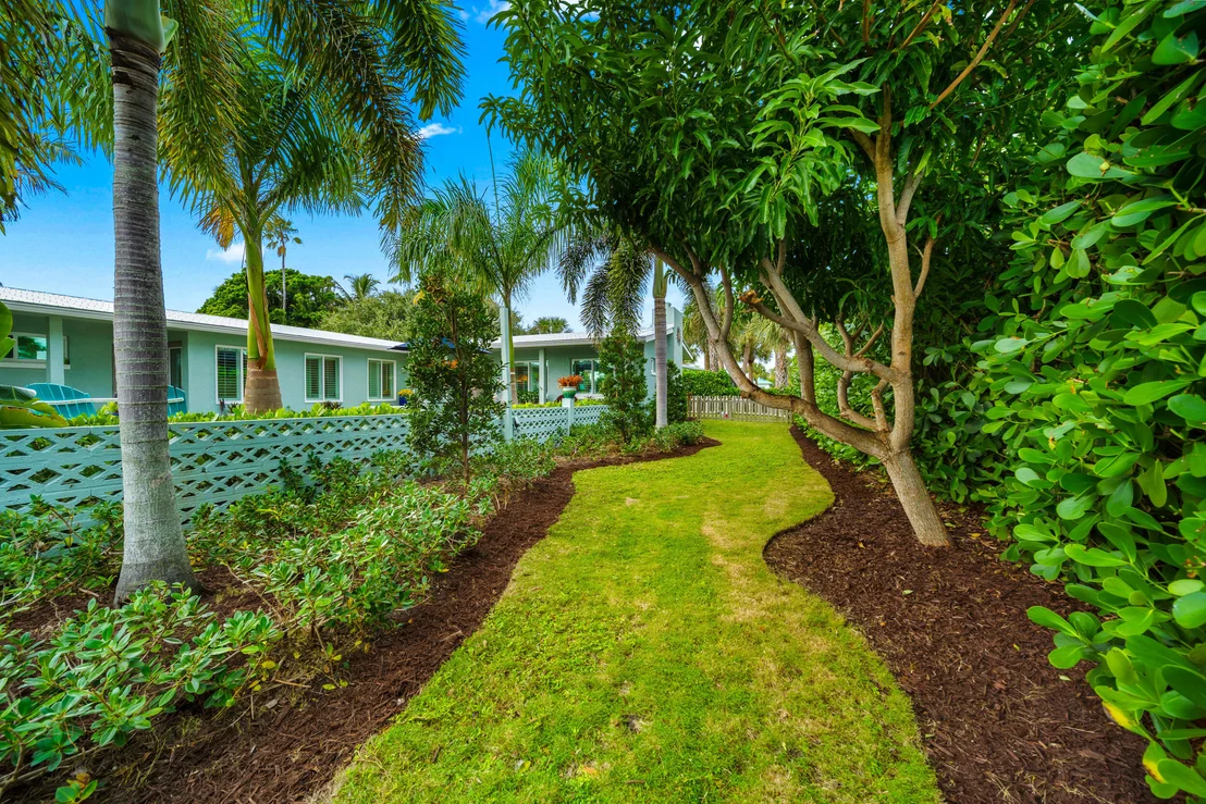 Photo of 1920 Jacaranda Drive