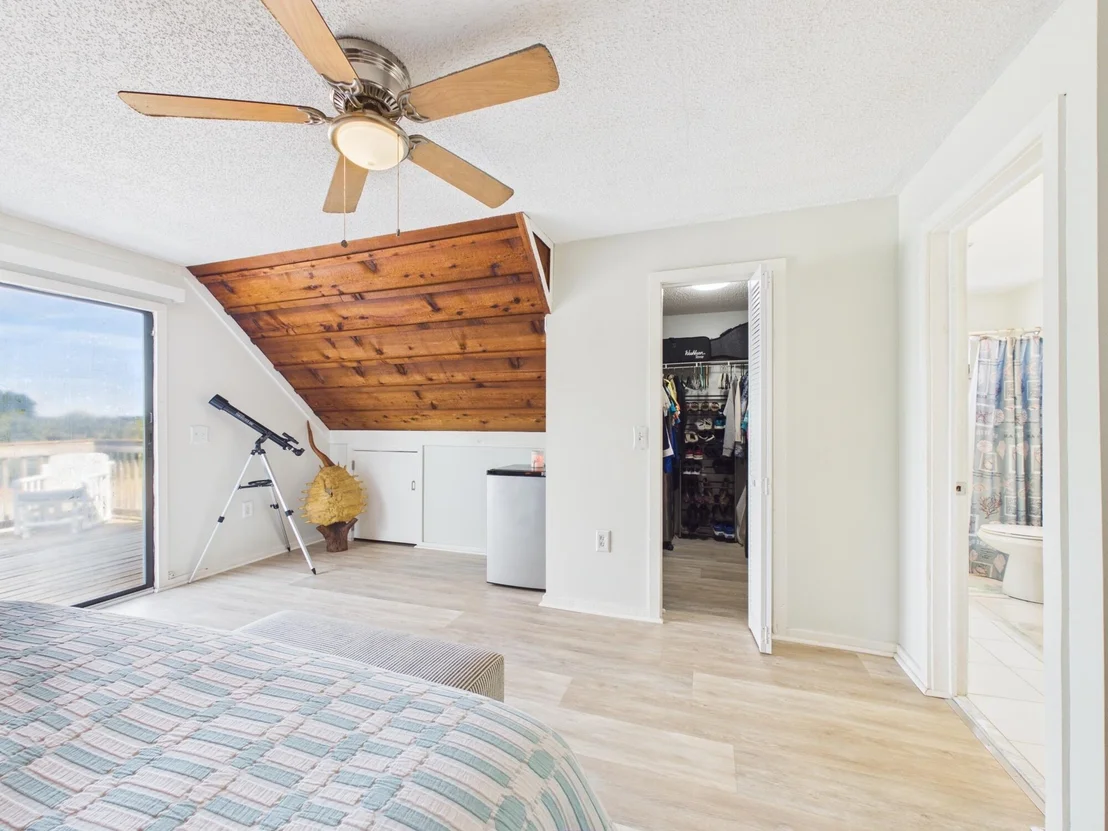 Photo of 136 SW 85th Avenue