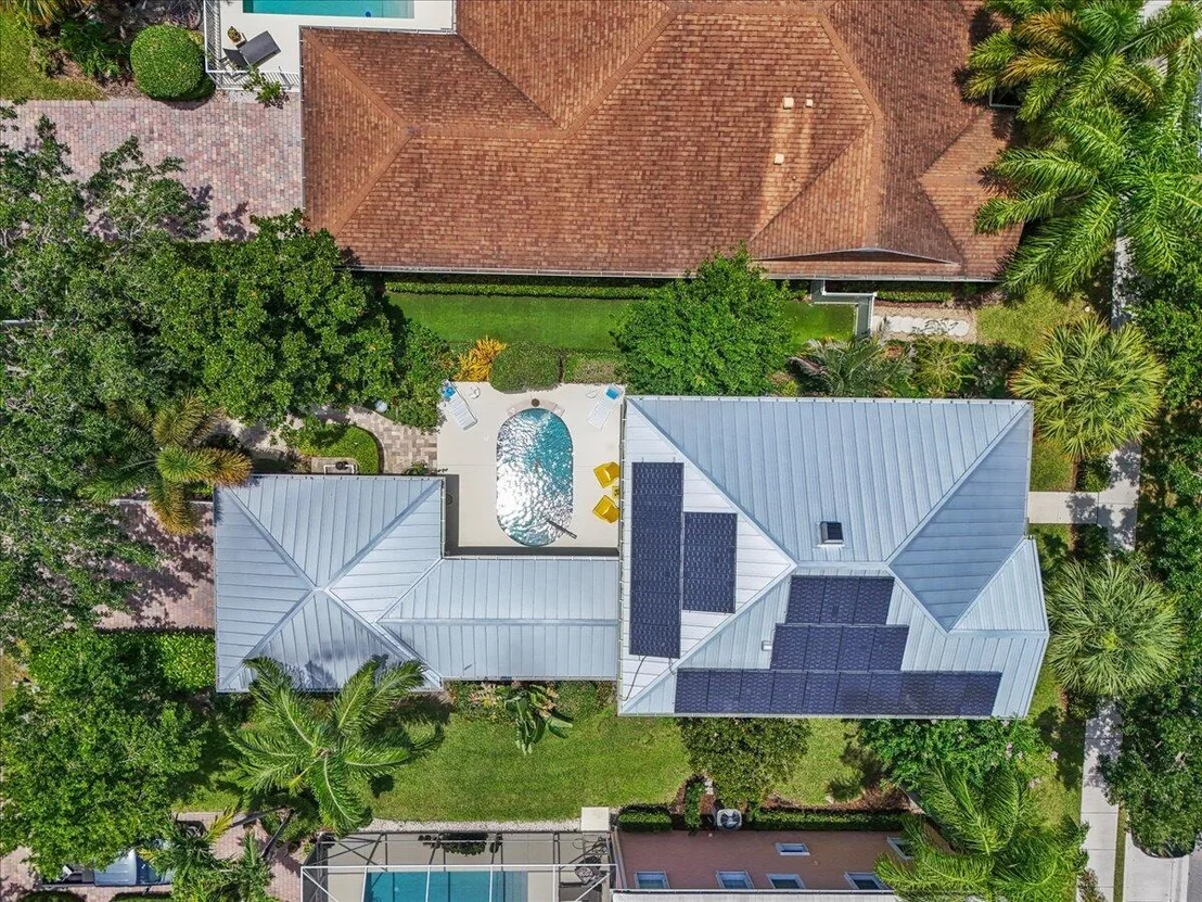 Photo of 1728 W Community Drive