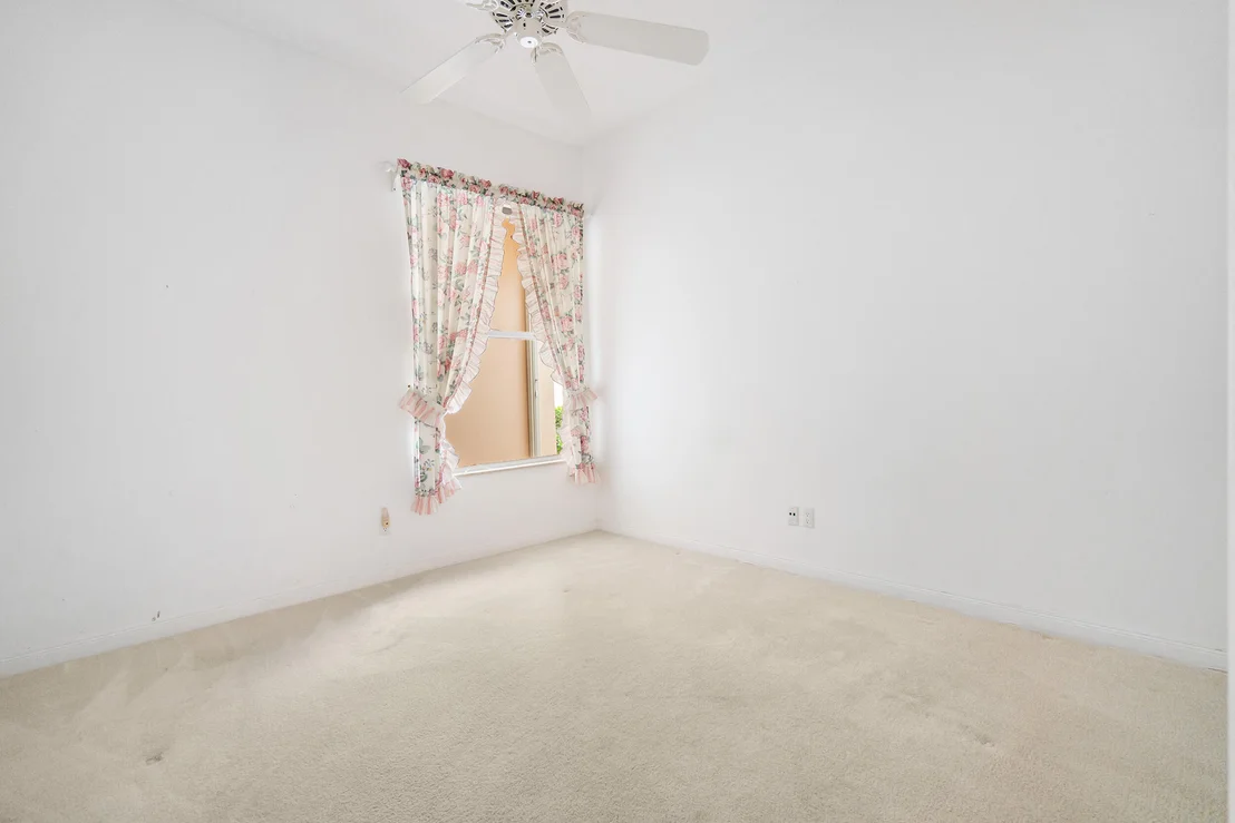 Photo of 156 Hampton Circle