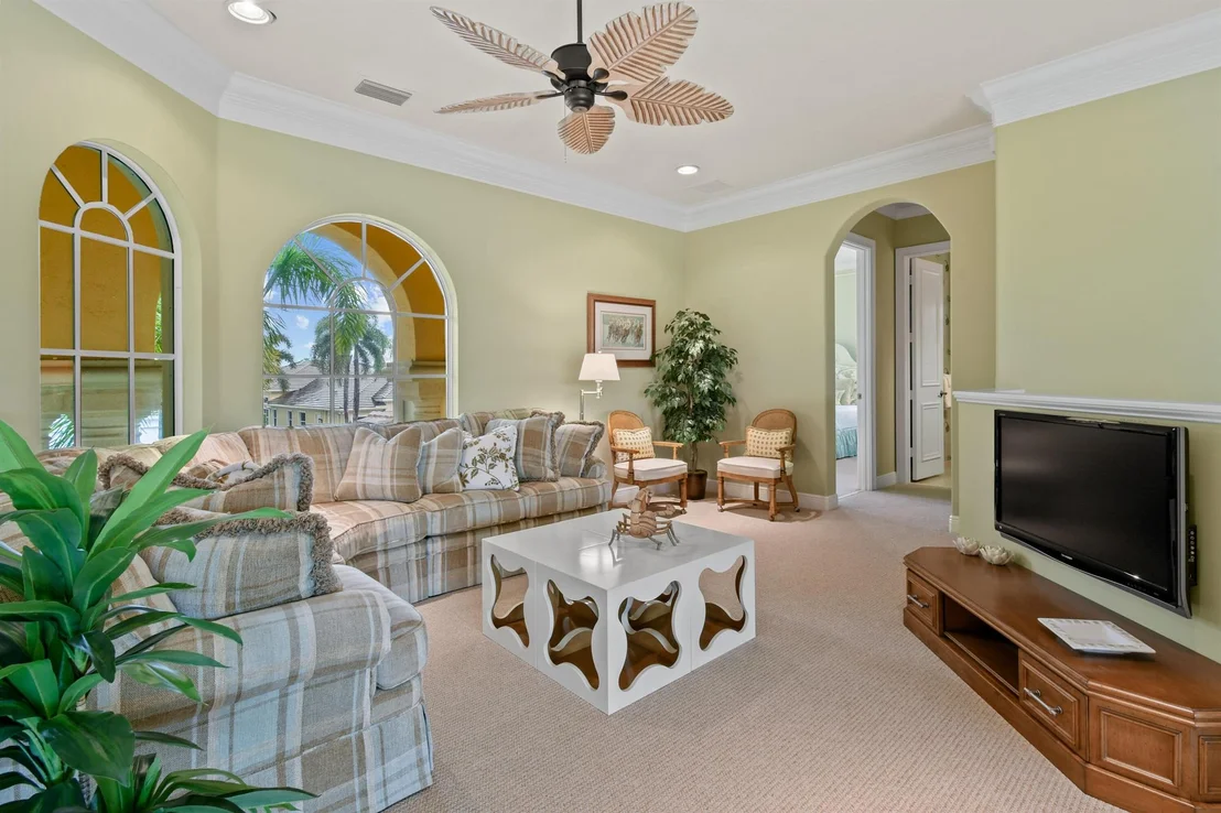 Photo of 615 Hermitage Circle