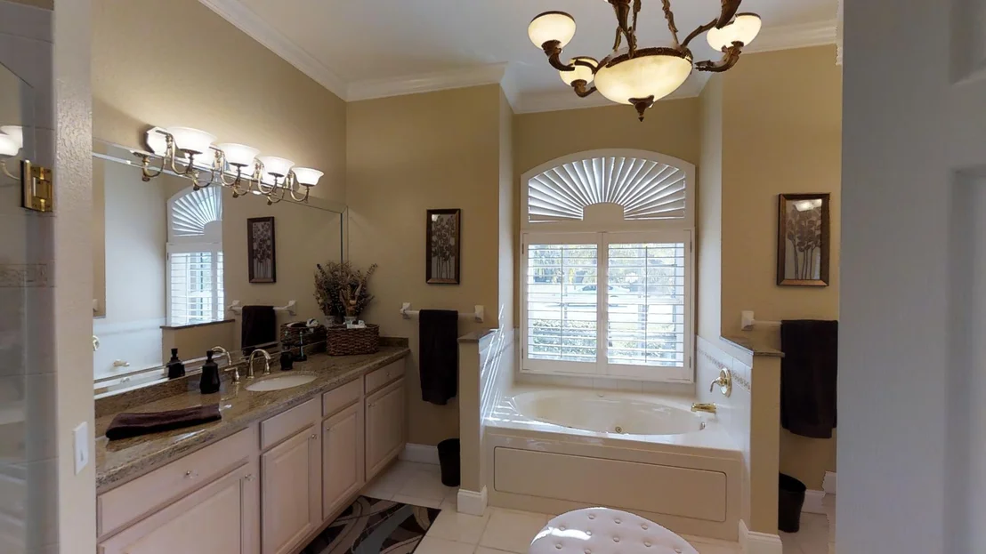 Photo of 11331 Edgewater Circle