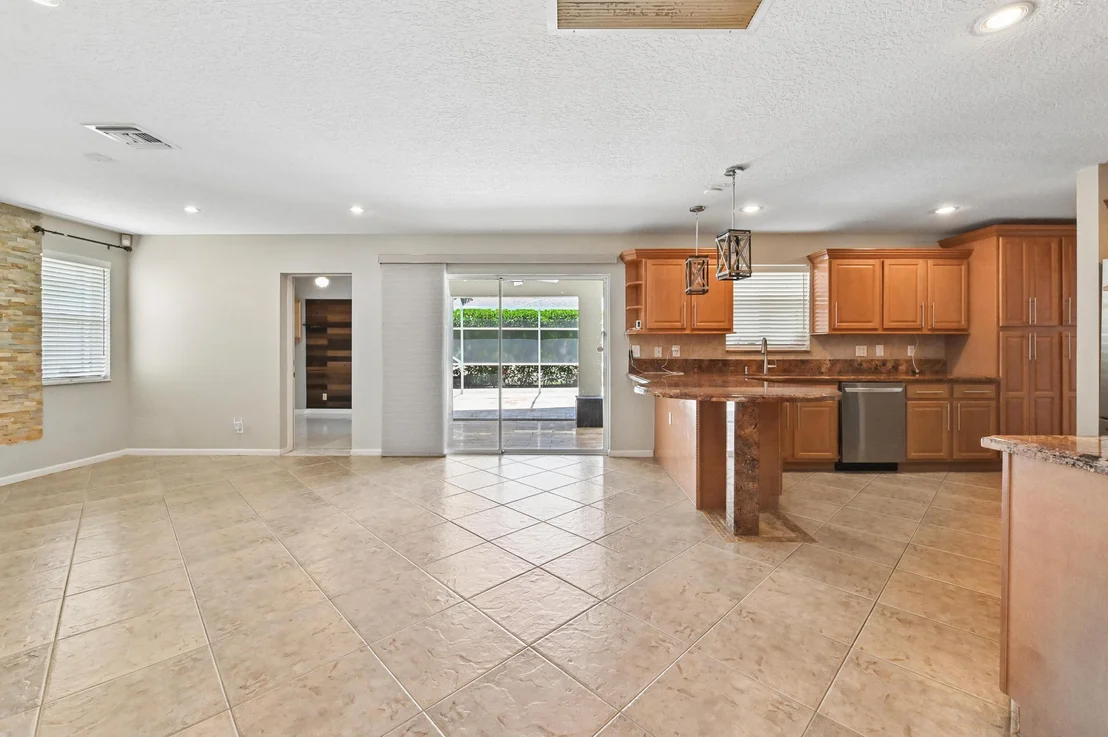 Photo of 1163 Peninsula Way