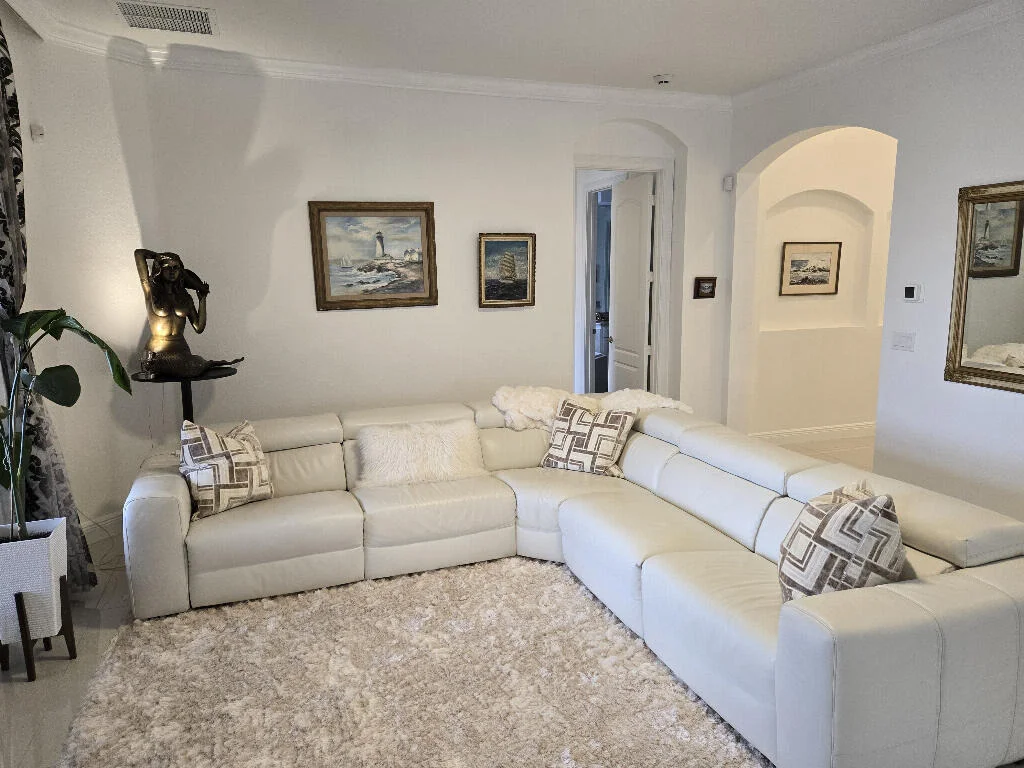 Photo of 10311 Peninsula Place