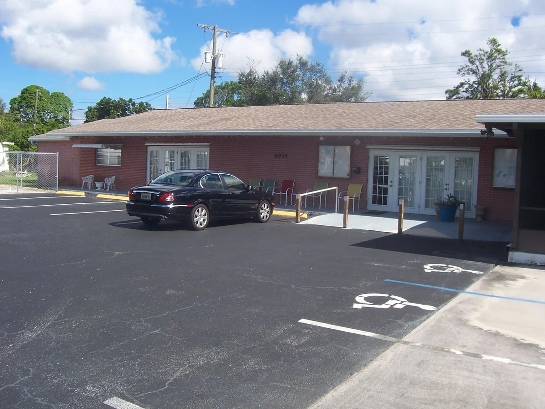 Photo of 8903 Palm Street