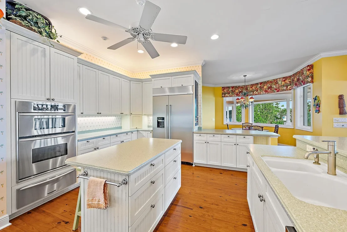 Photo of 4205 SE Centerboard Lane
