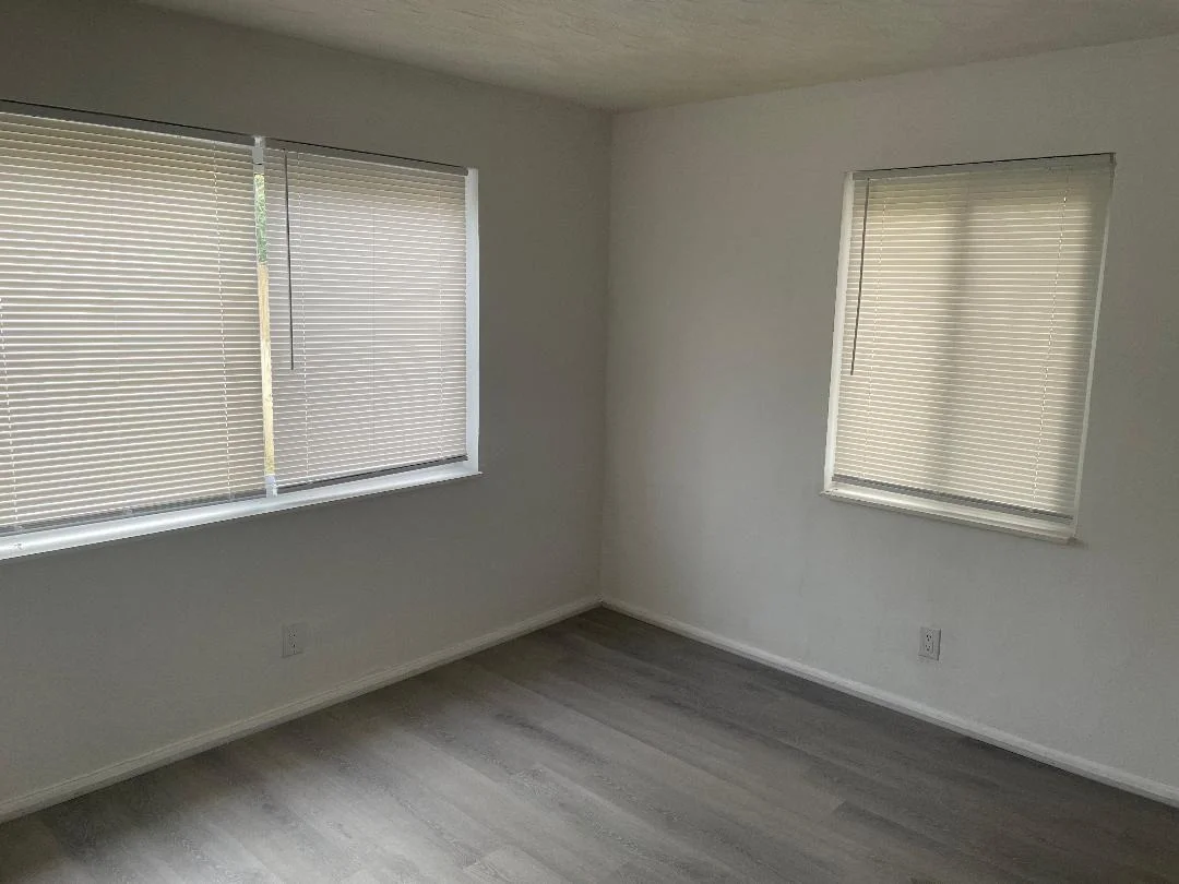 Photo of 1030 NE 23rd Place