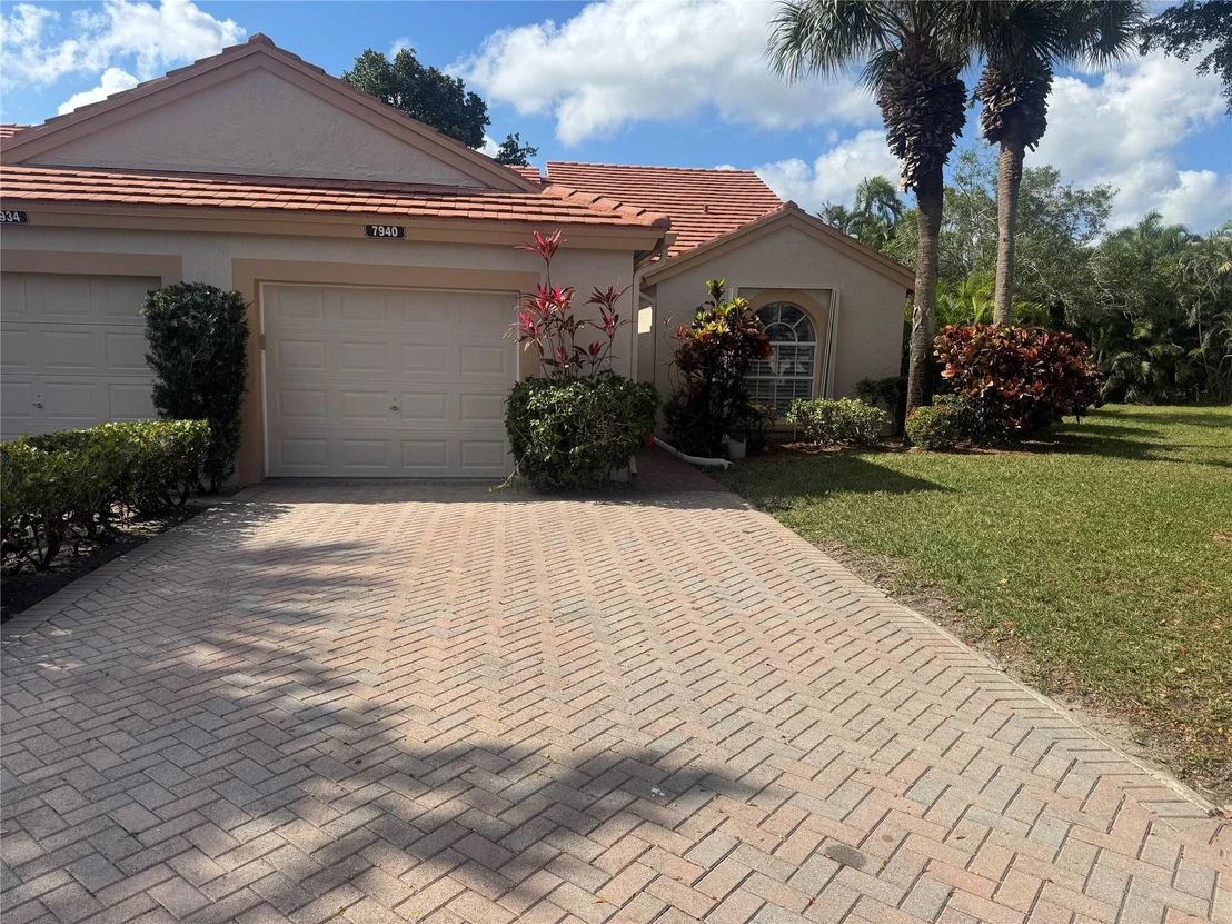 Photo of 7940 Sandy Pointe Drive