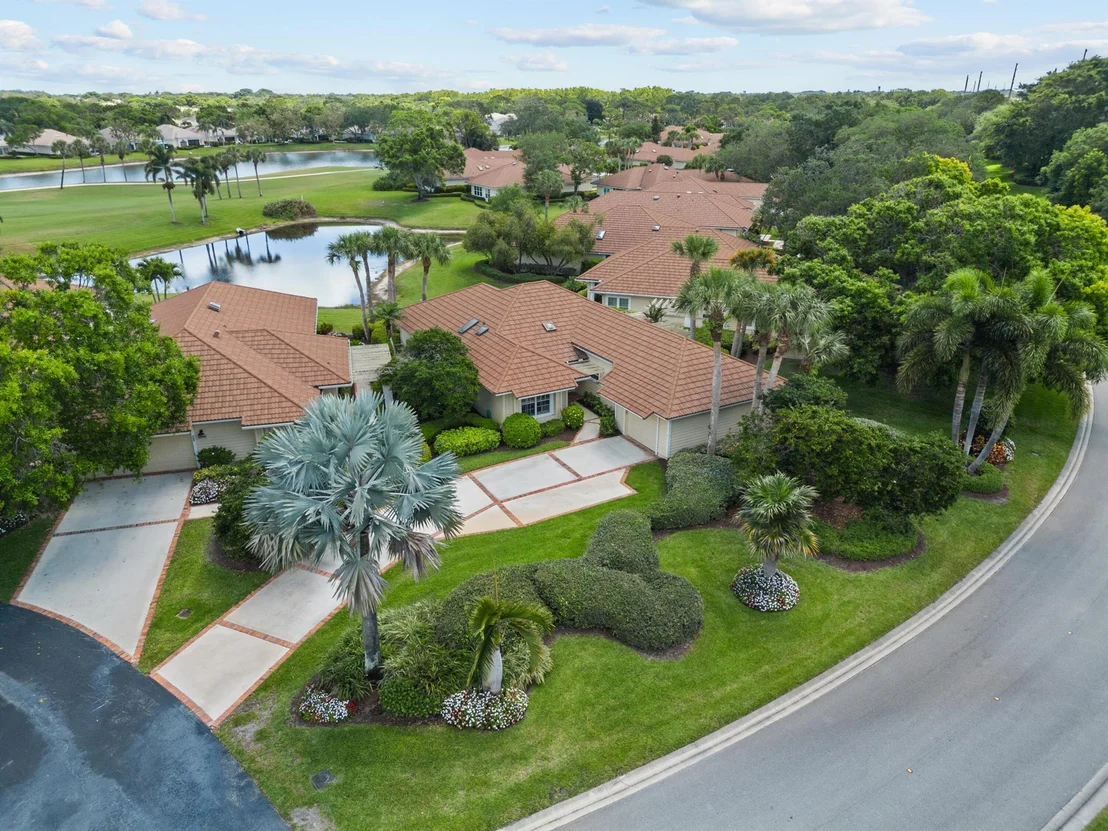 Photo of 7066 SE Winged Foot Drive