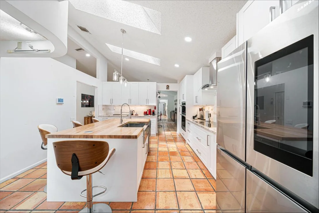 Photo of 6087 Bay Isles Drive