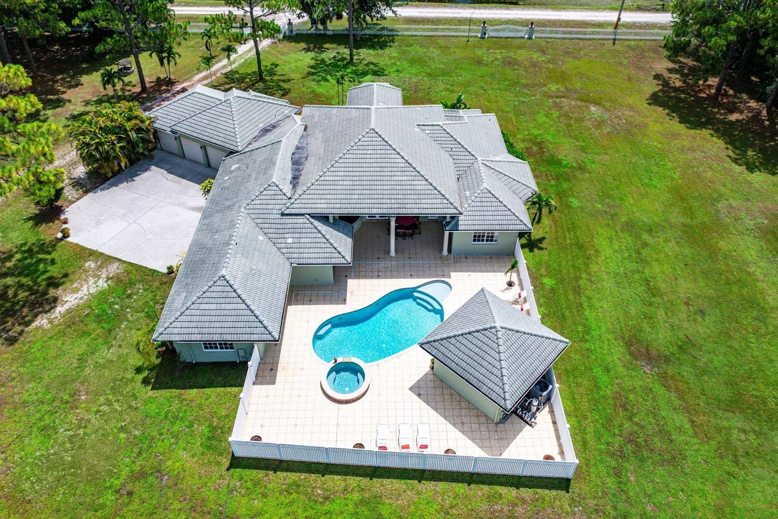 Photo of 2749 A Road