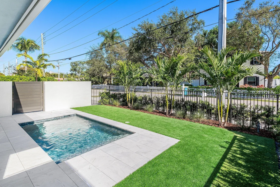 Photo of 412 SE 4th Avenue