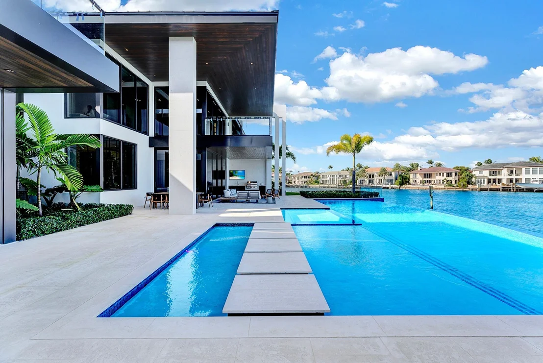 Photo of 829 Orchid Drive