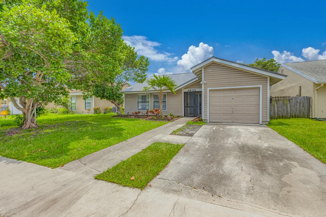 Photo of 4642 Brook Drive