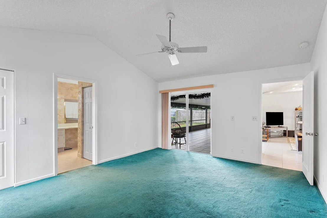Photo of 9776 Sun Pointe Drive