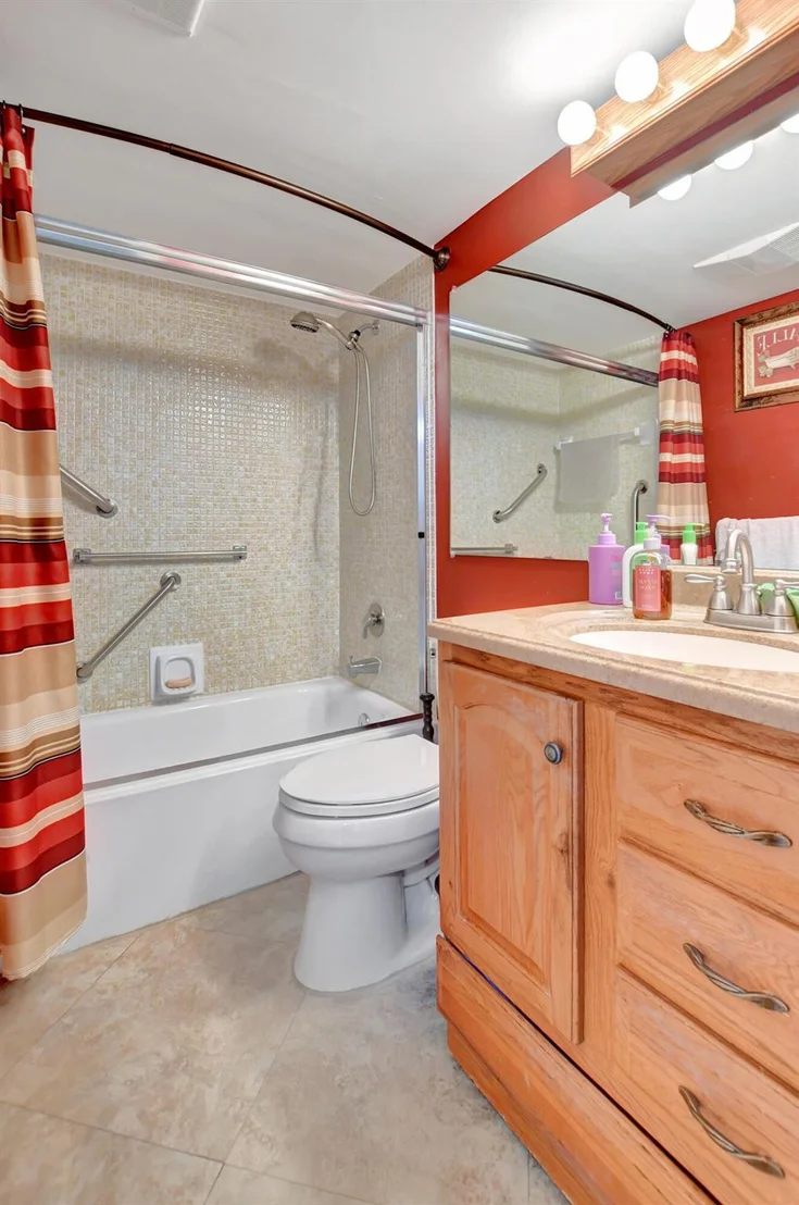 Photo of 3003 Ashby C