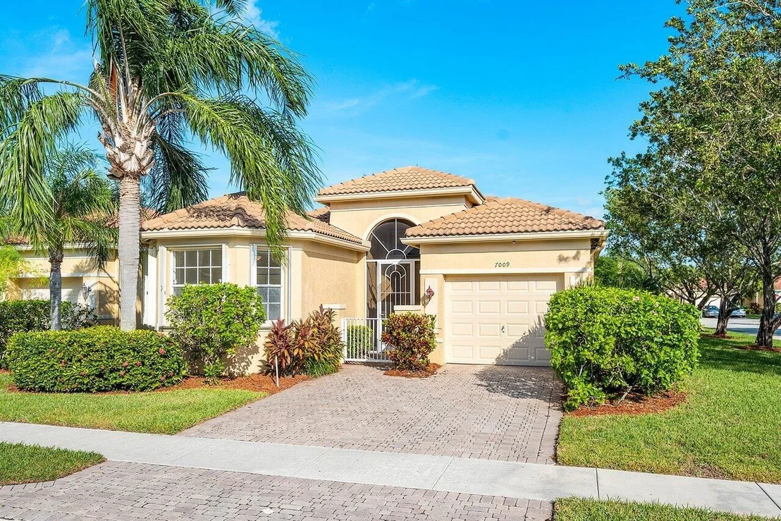 Photo of 7009 Del Corso Lane