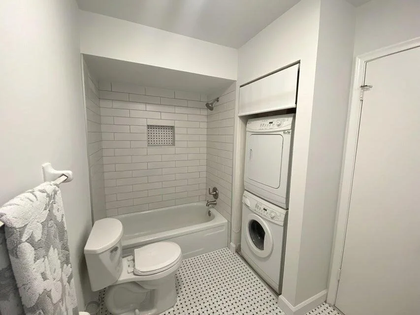 Photo of 5304 Mirror Lakes Boulevard