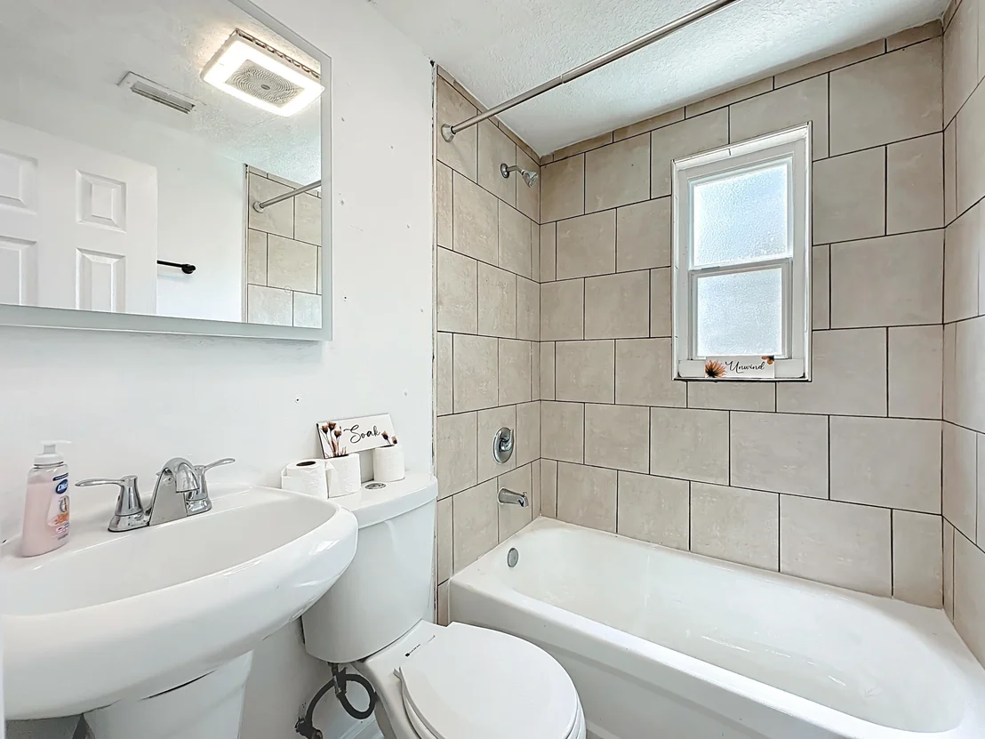 Photo of 2842 Lucoma Drive