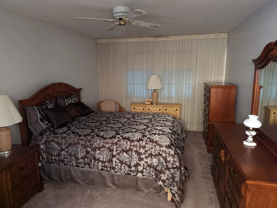 Photo of Unit D at 360 High Point Boulevard