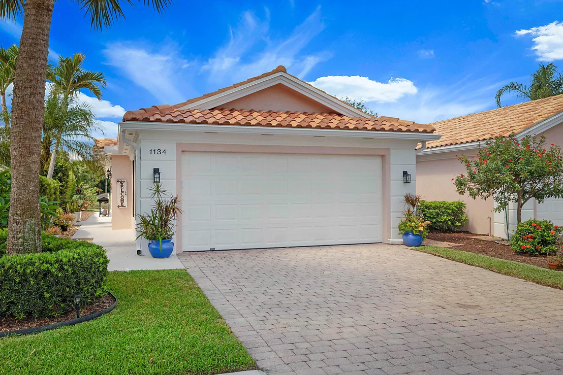 Photo of 1134 SW Balmoral Trace