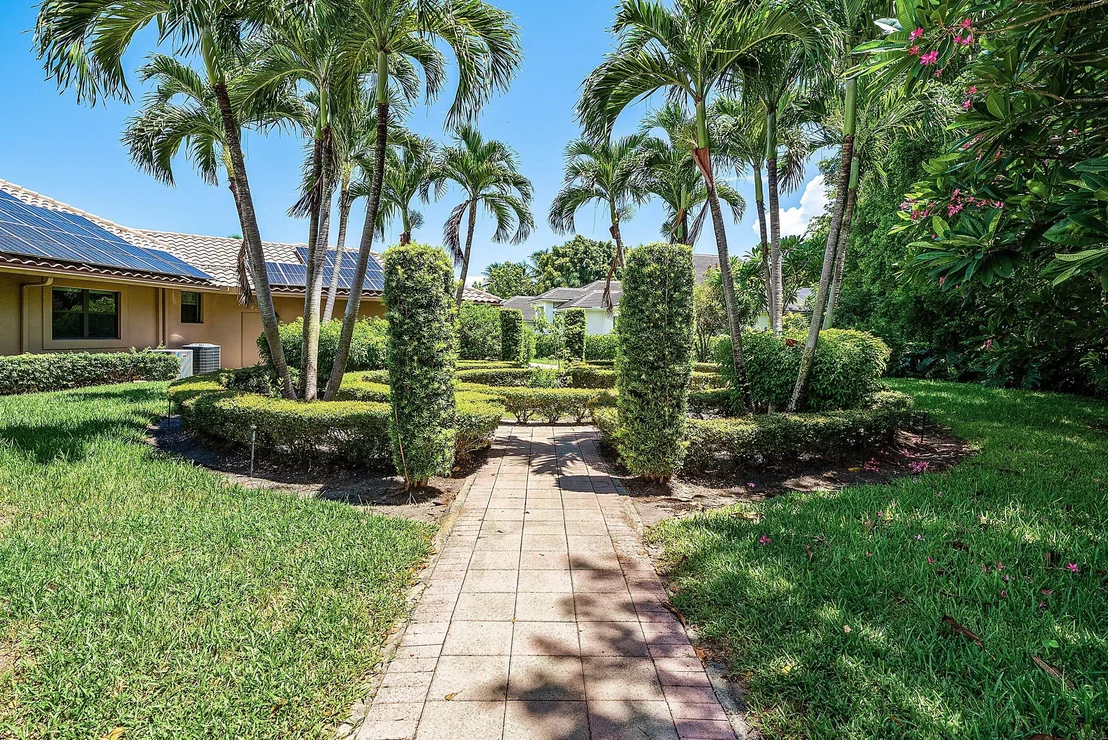 Photo of 17595 Bocaire Place