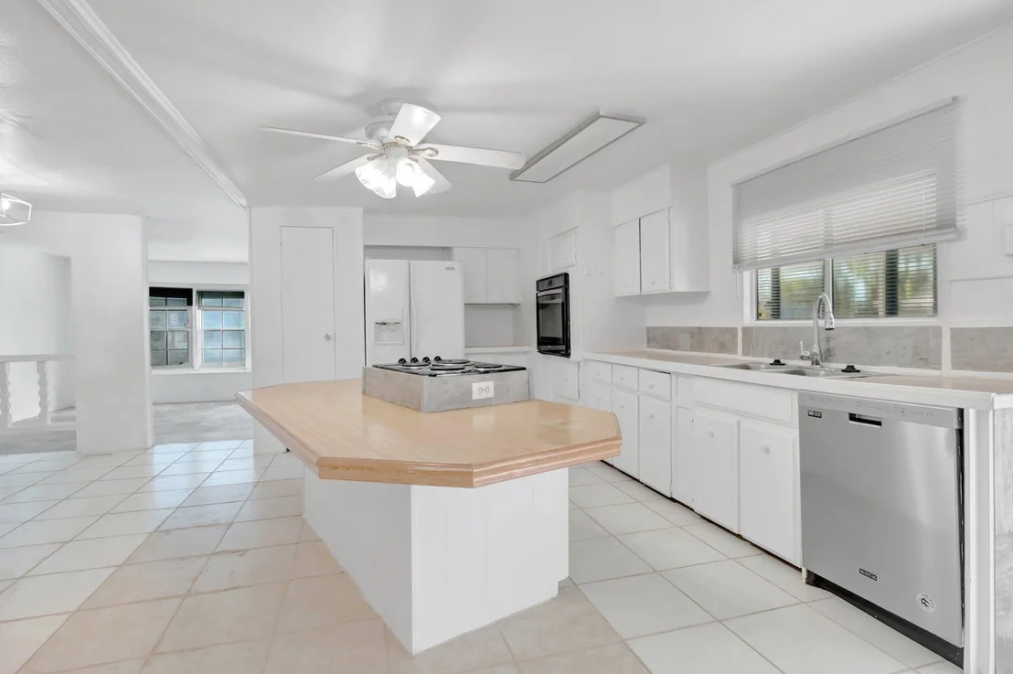 Photo of 23017 Watergate Circle