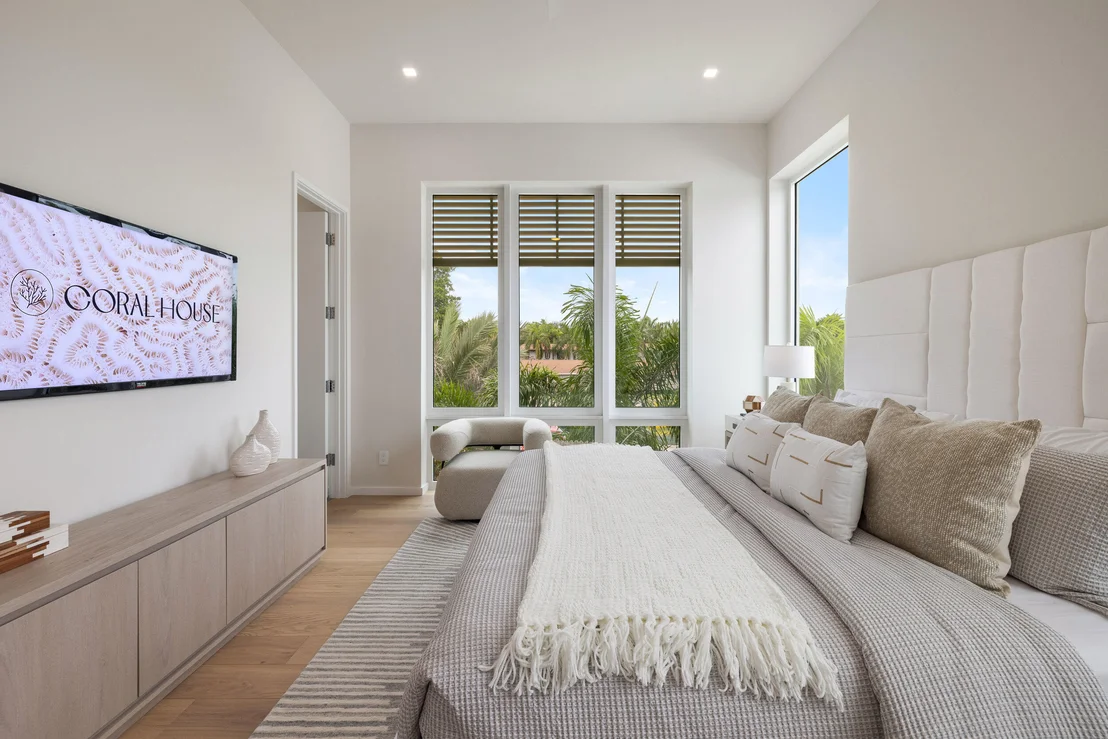 Photo of 800 Bond Way