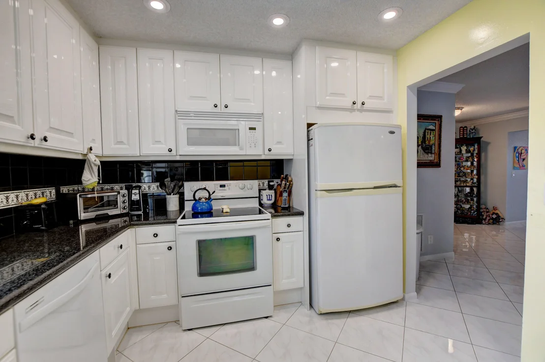 Photo of 6639 Overland Drive