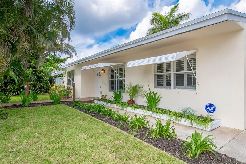 Photo of 1707 Crest Drive
