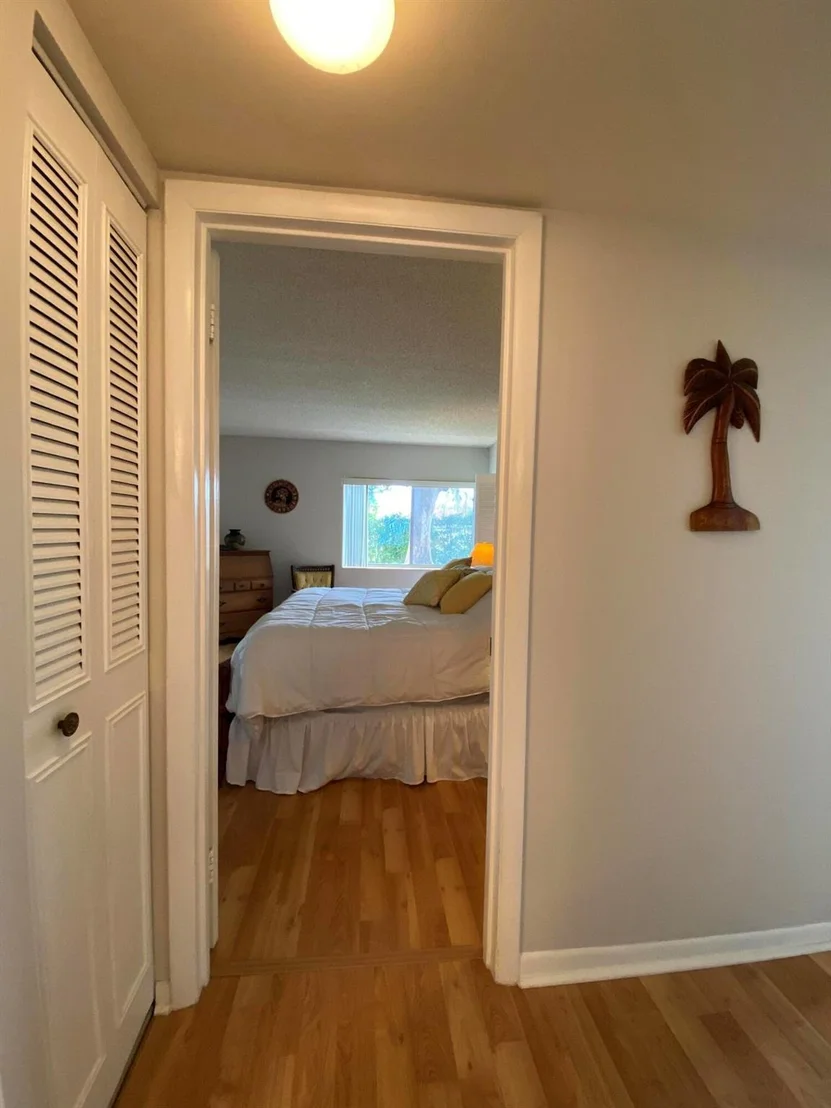 Photo of Unit D1 at 302 Pine Ridge Circle