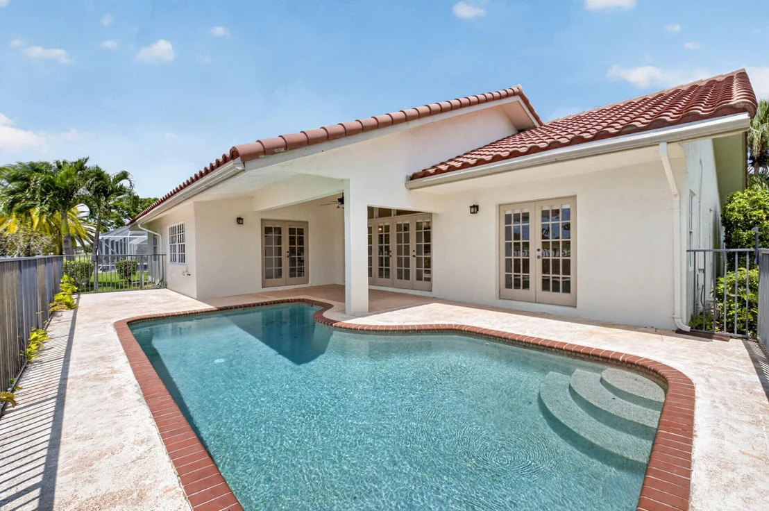 Photo of 6180 Golf Villas Drive