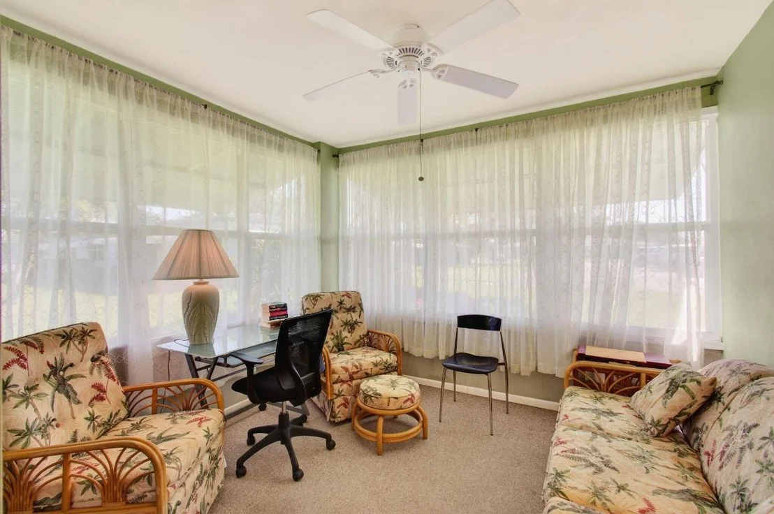 Photo of Unit D at 417 High Point Boulevard