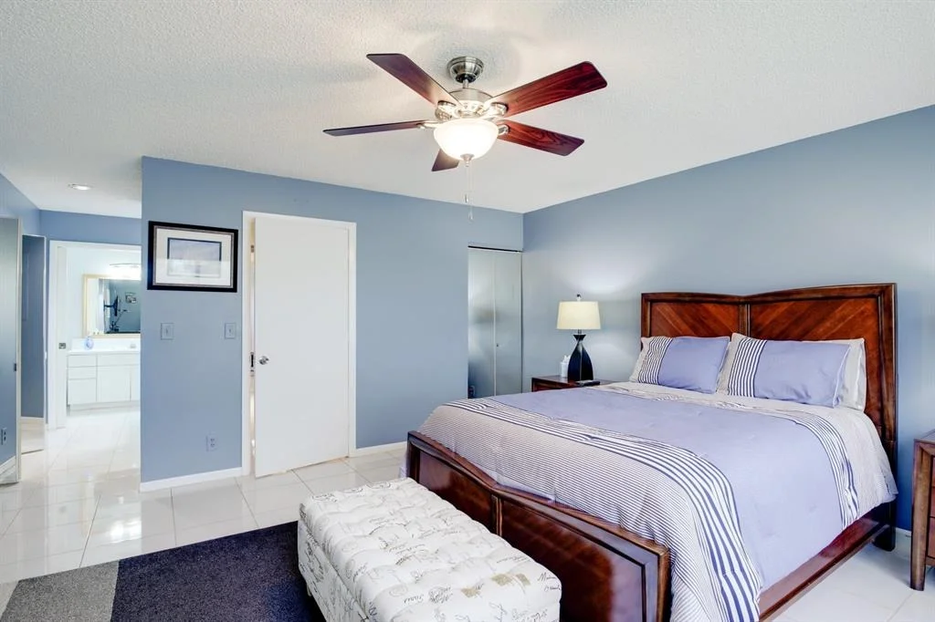 Photo of Unit B at 14200 Nesting Way