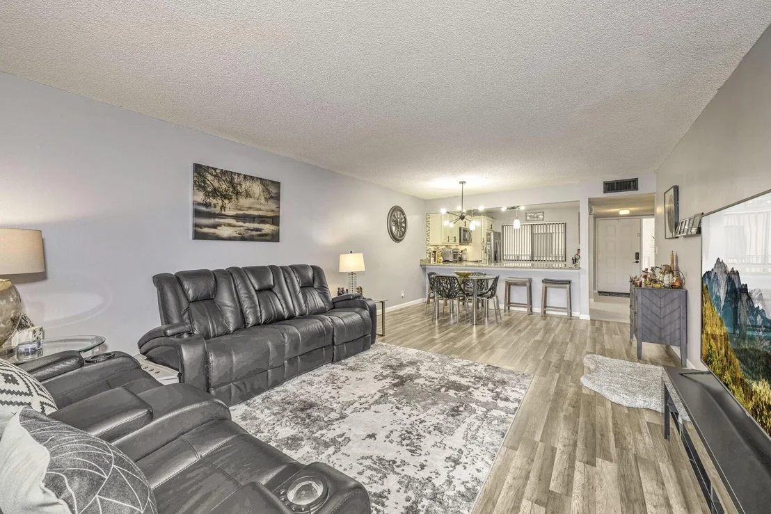 Photo of Unit 411 at 8000 Hampton Boulevard