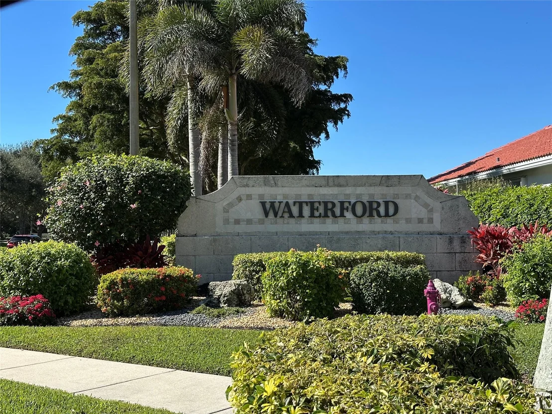 Photo of 6565 Sherbrook Drive