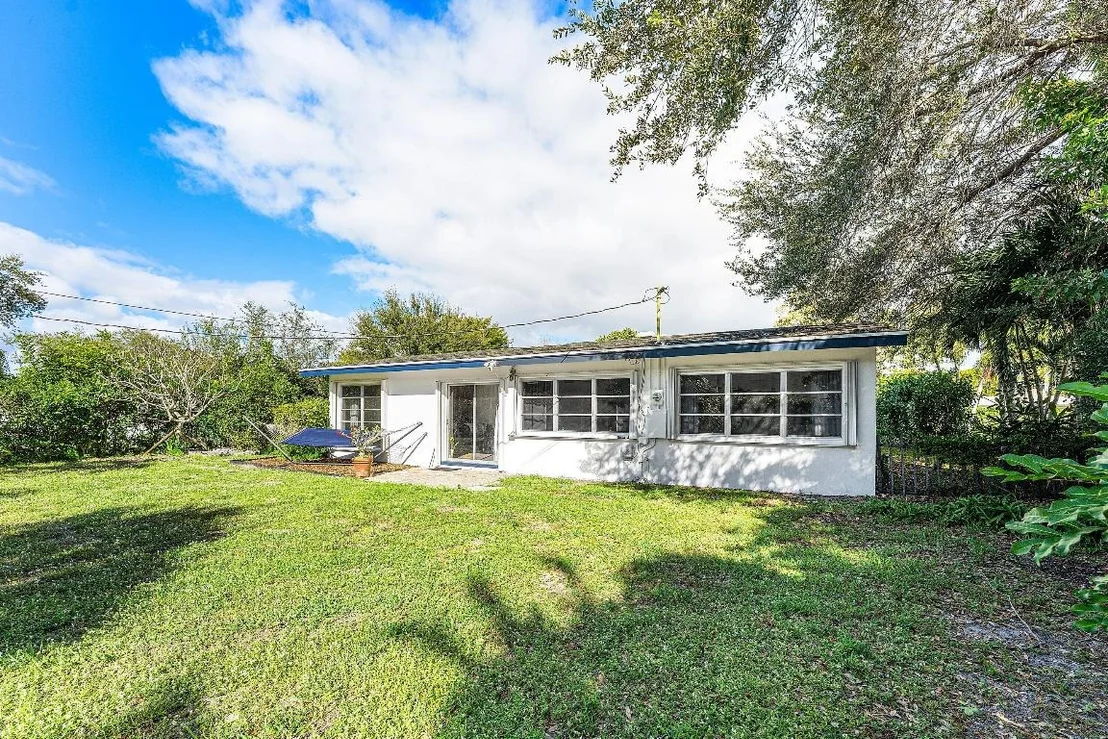 Photo of 817 Buttonwood Road